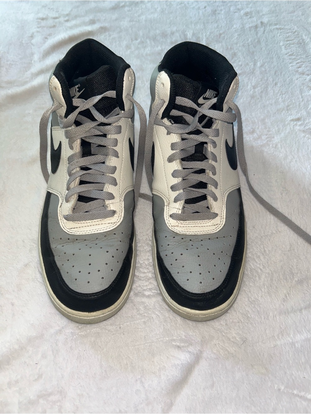 Nike Men’s Gray, Black and White Mid-Top Sneakers